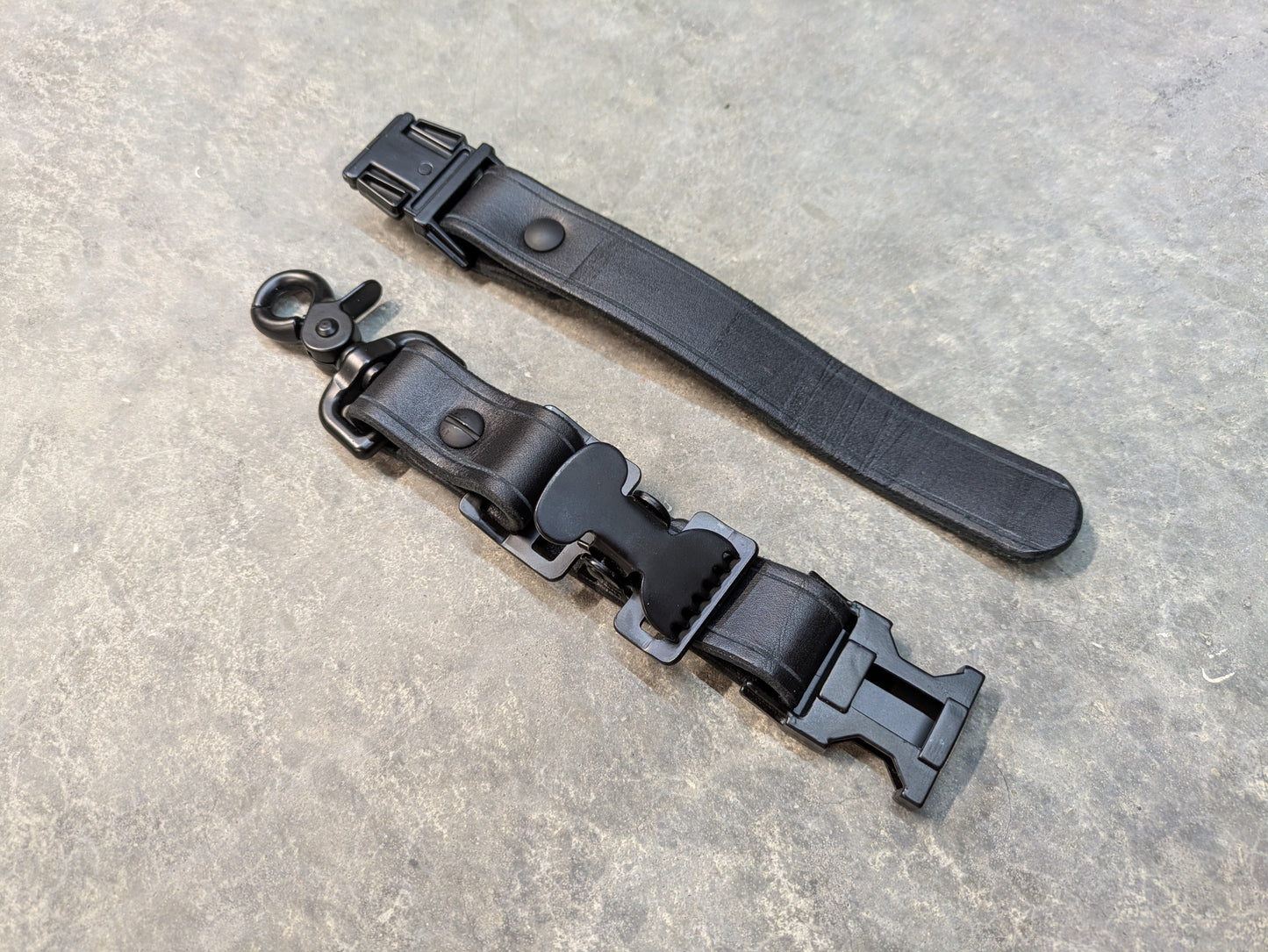 Adjustable Glove Holder