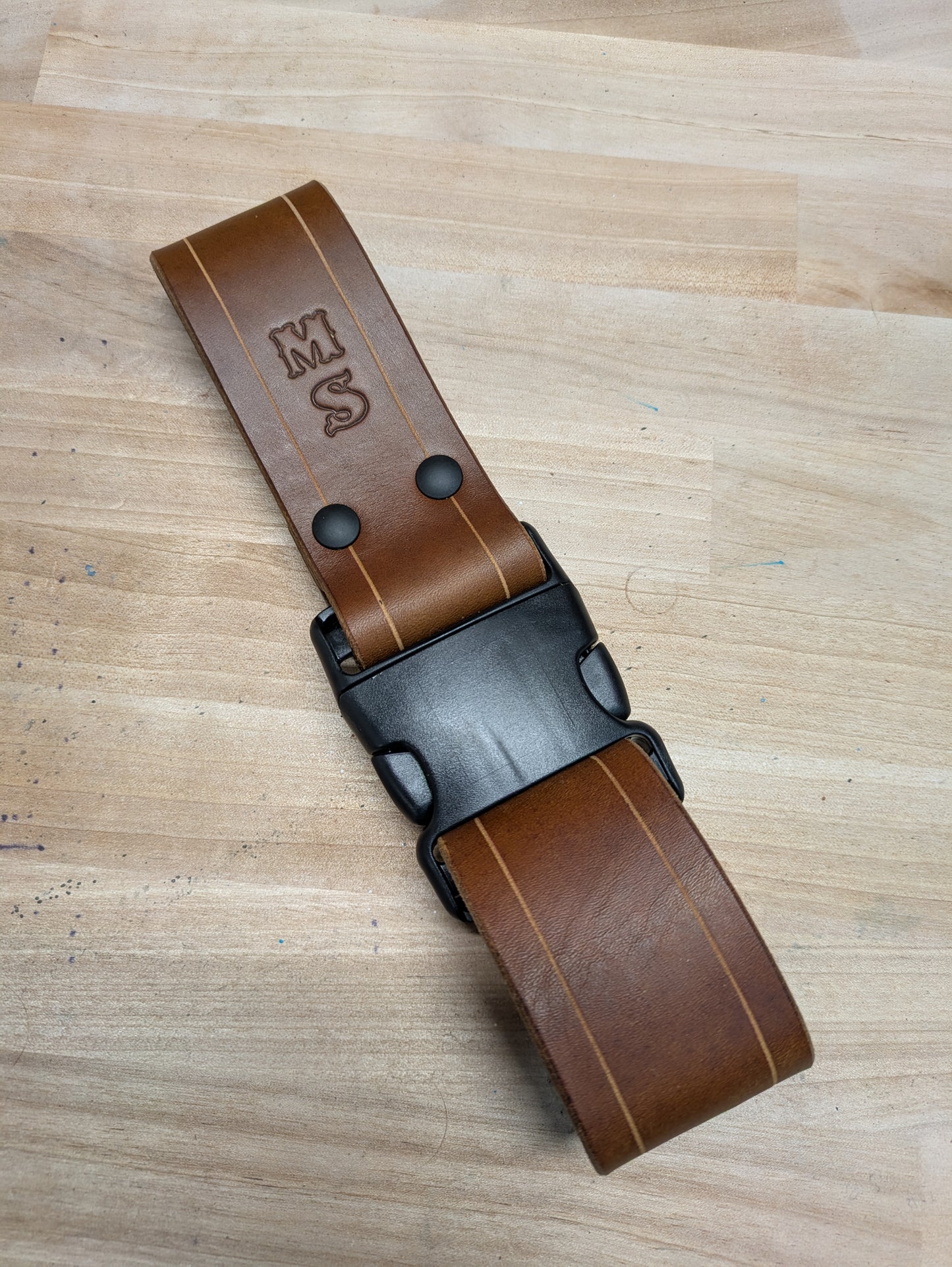 Plastic Buckle Box Light Holder